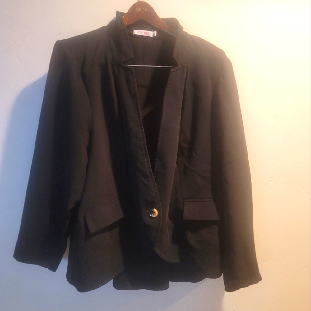 Women's blazer with back zipper detail